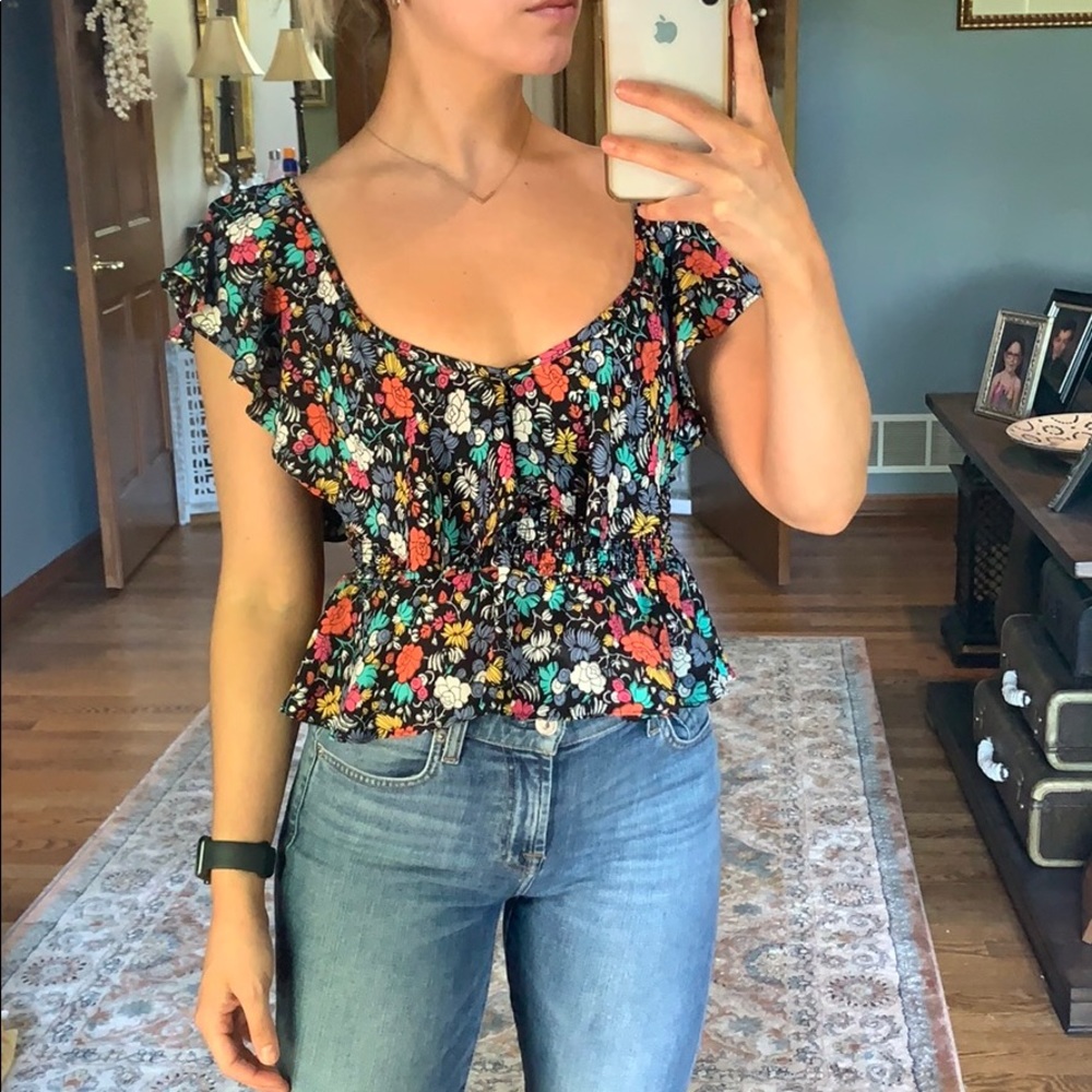 Likely size small floral summer top